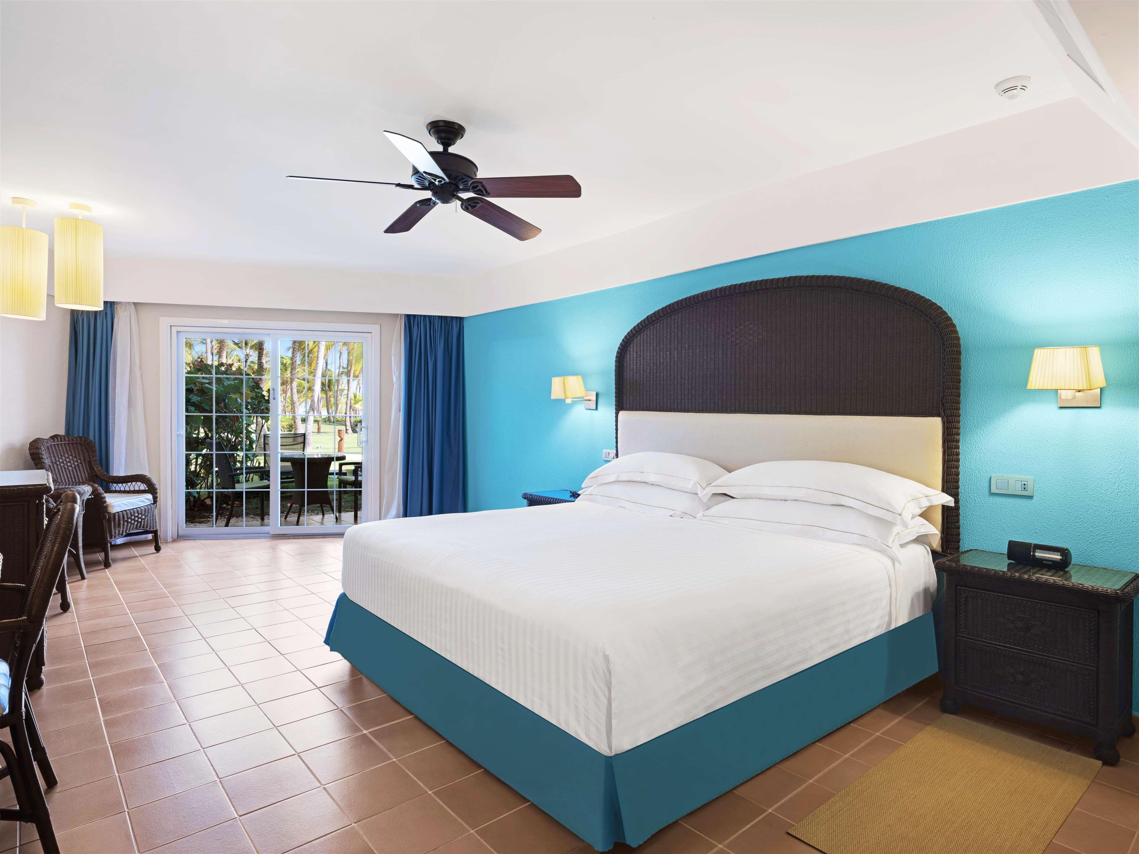 Barcelo Bavaro Beach (Adults Only) Πούντα Κάνα Εξωτερικό φωτογραφία A room at the Hard Rock Hotel