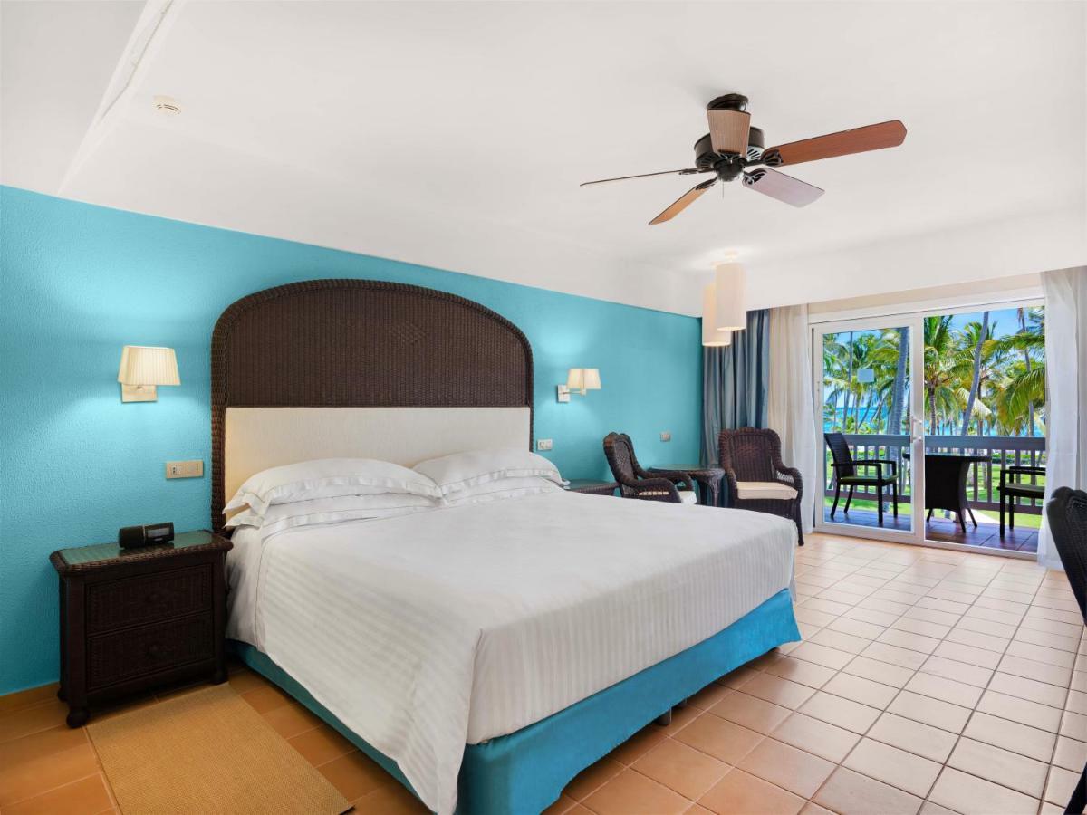 Barcelo Bavaro Beach (Adults Only) Πούντα Κάνα Εξωτερικό φωτογραφία A room at the Hard Rock Hotel & Casino Punta Cana